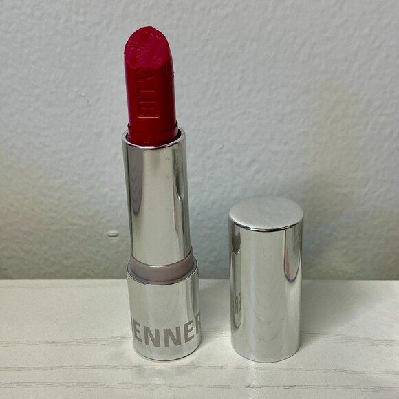 Kylie Jenner "Raspberry Charlotte" Lipstick NIB Damaged Tip Original Rare Pink - Picture 13 of 16